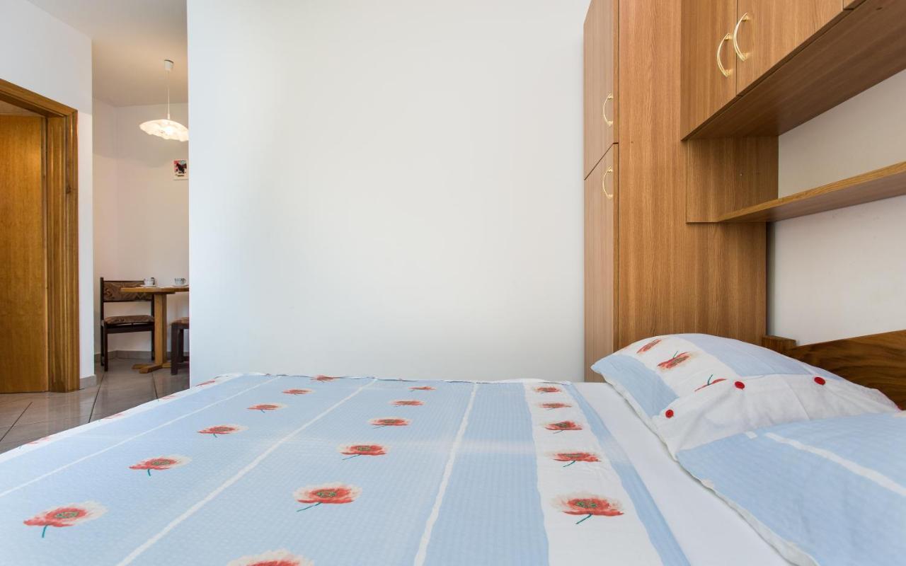 Apartman Justinic ชิโล ภายนอก รูปภาพ