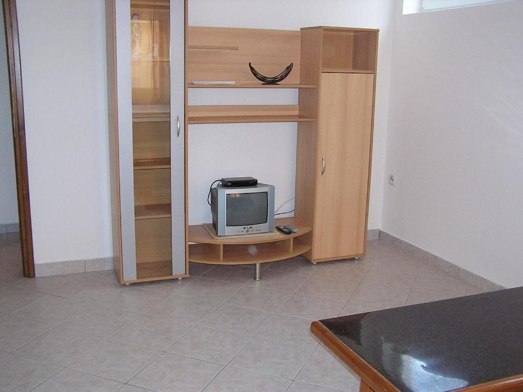 Apartman Justinic ชิโล ภายนอก รูปภาพ